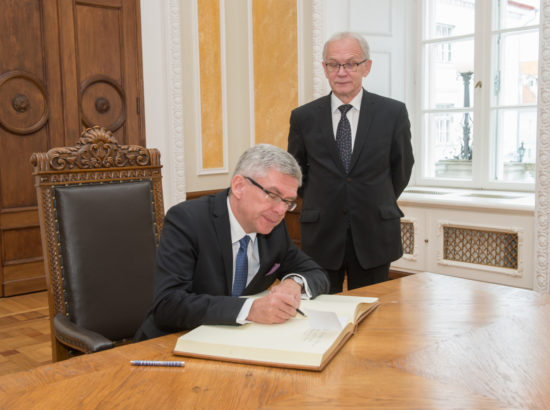 VPP_7505Riigikogu esimees Eiki Nestor kohtus Poola parlamendi ülemkoja (Senat) esimehe Stanisław Karczewskiga